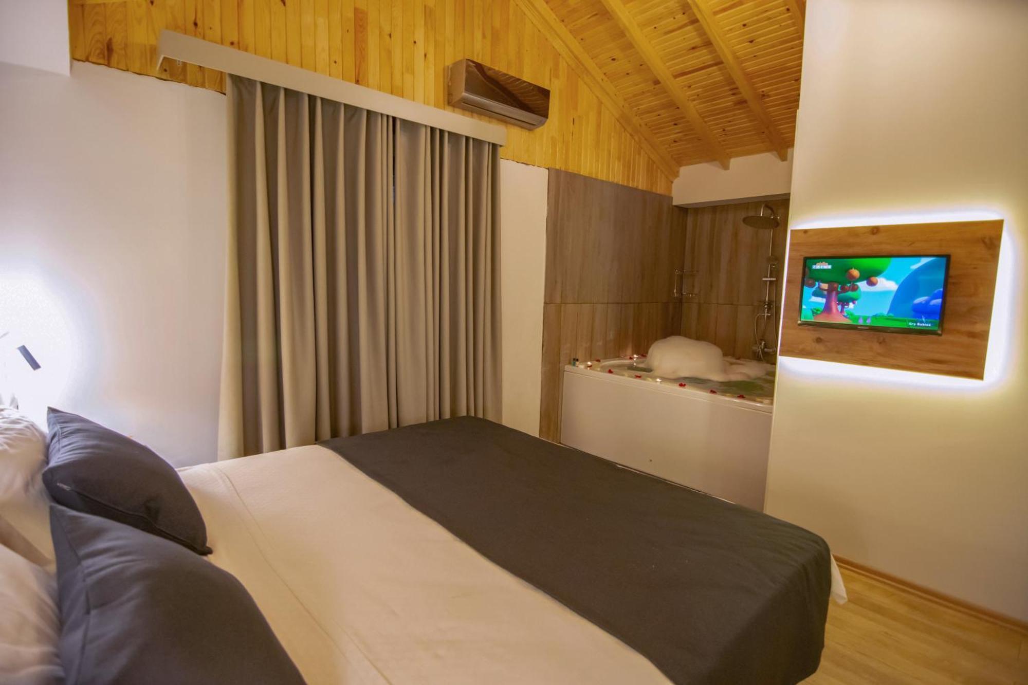 Green Palace Suite Hotel Трабзон Екстериор снимка